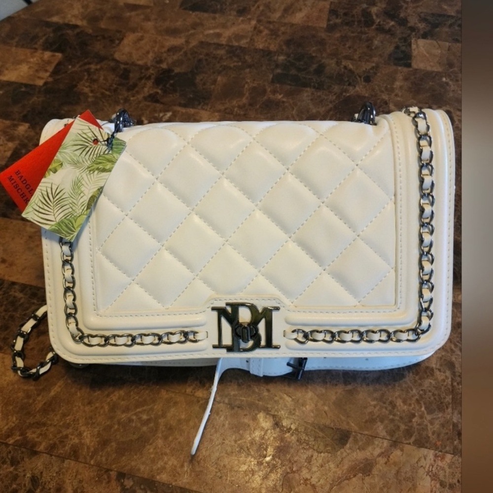 NWT BADGLEY MISCHKA crossbody/shoulder bag